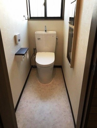 豊田市　Ｈ様邸　トイレリフォーム　トイレ改装工事＊*床補強やコンセントの移設をしました＊