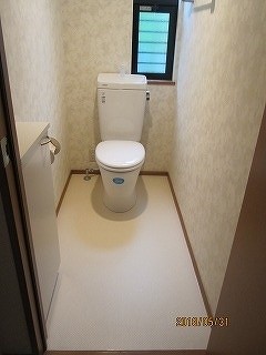 豊田市　Ｉ様邸　トイレリフォーム　トイレと床を張り替えて雰囲気が変わりました＊*トイレ改装工事