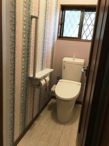 豊田市　トイレリフォーム　トイレ改装工事　内装にこだわりました＊*