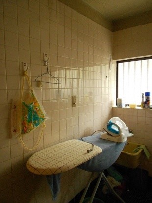 浴室・洗面室共に壁と床がほぼタイル貼りなため冬場が凄く寒いわ。