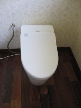 豊田市　Ｓ様邸　トイレリフォーム　タンクレストイレですっきりしました