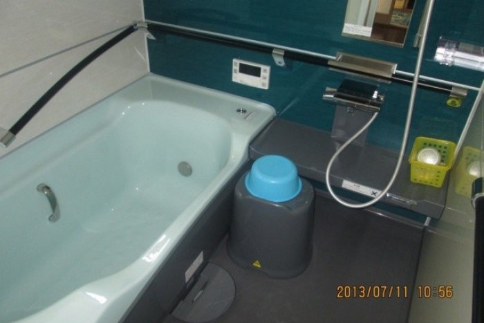 豊田市　N様邸　お風呂リフォーム　手摺装備で安心して入浴できます