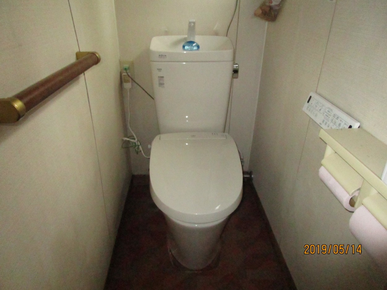 自動洗浄・自動開閉でトイレの仕様が楽々に！