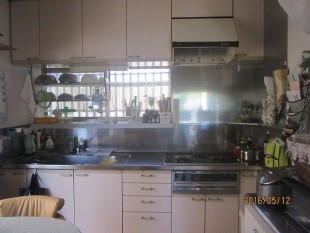 キッチンを新しくして雰囲気を明るくしたいわ。