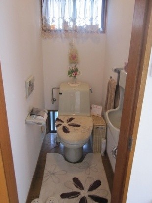 トイレの雰囲気を変えたいわ。