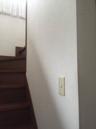階段の昇り降りを安全にしたいなぁ。