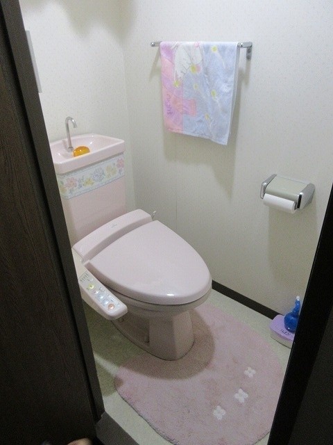 汚れが落ちやすくお手入れしやすいトイレを探しています。