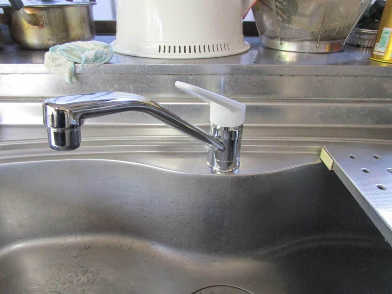水とお湯の切り替わり時に音が鳴り、節水に効果があります！