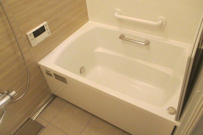豊田市/リフォーム/浴室リフォーム/タカラスタンダード/ぴったりサイズ/レラージュ/明るい浴室になりました！
