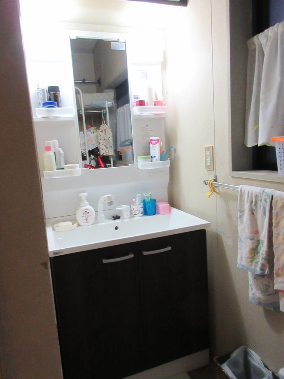水漏れも止まり、綺麗で使いやすい洗面室になりました！
