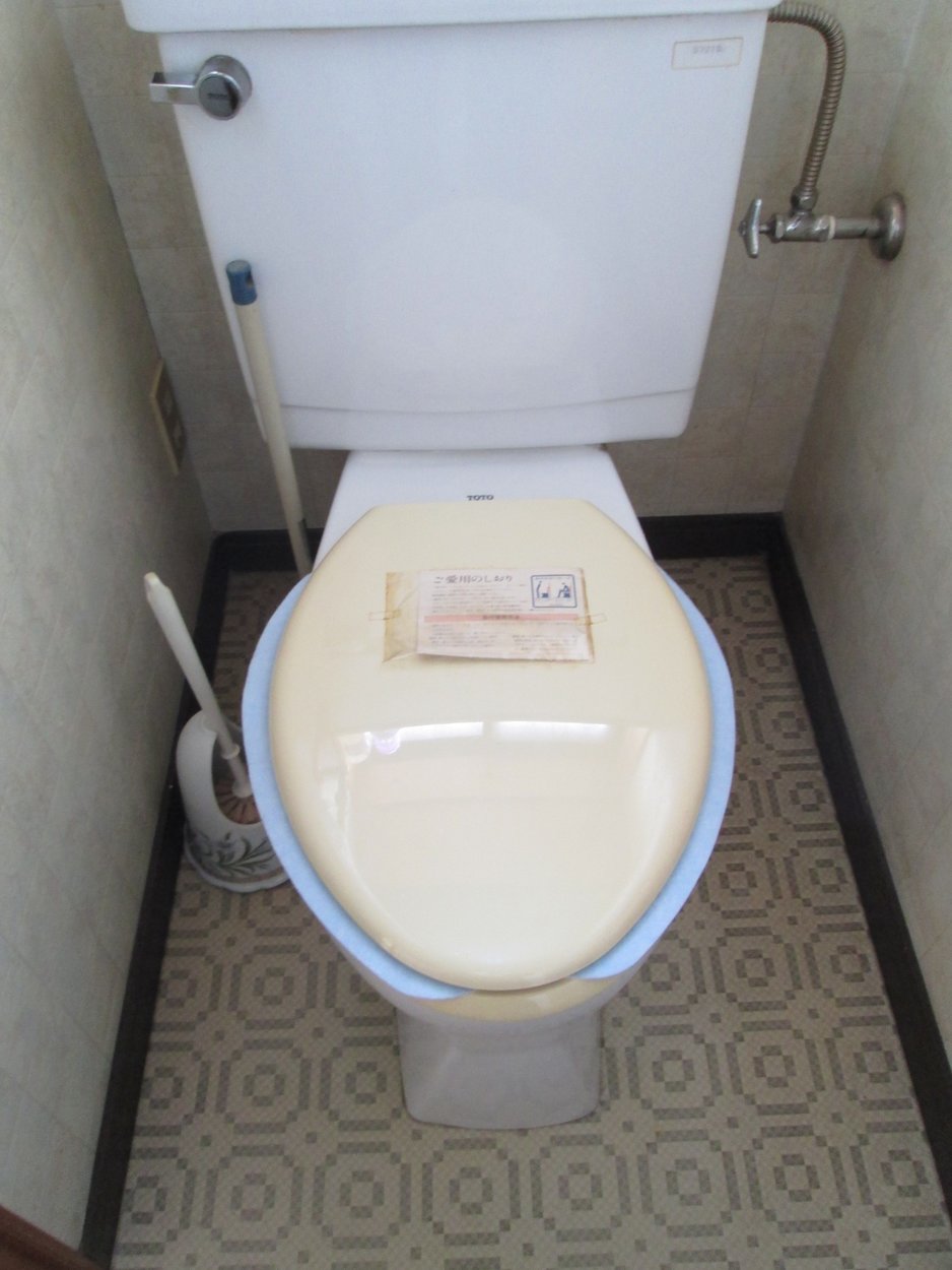 便座の取付部品が割れてグラグラしています