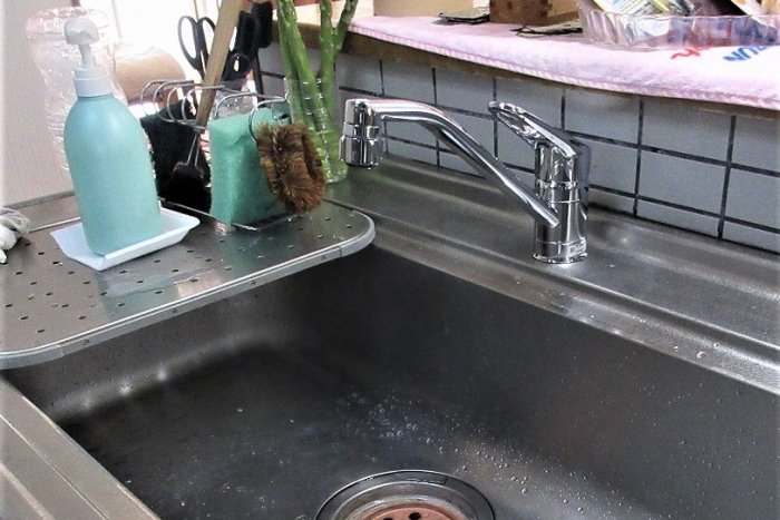 「シャワー」と「ストレート」の切り替え可能☆　シンプルで機能的なキッチン水栓(⁎˃ᴗ˂⁎)