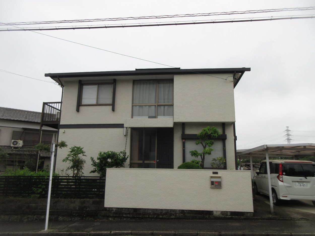 10数年前にヤマハナで外壁塗装をしてもらったのでそろそろまた塗装をした方が良いですか?