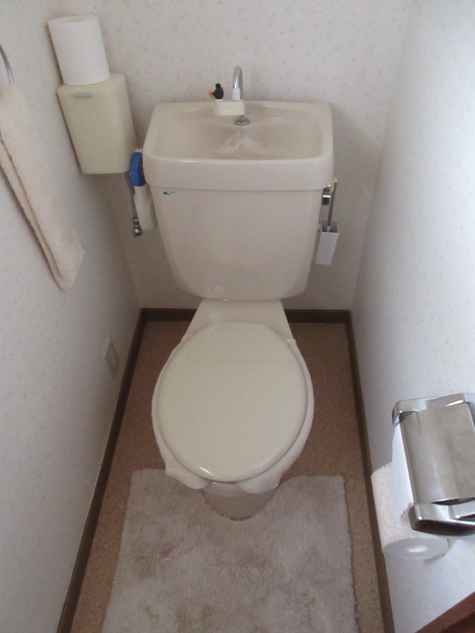 トイレが古くなってきました・・・