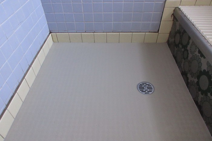 在来浴室の床・壁・天井をリニューアル！