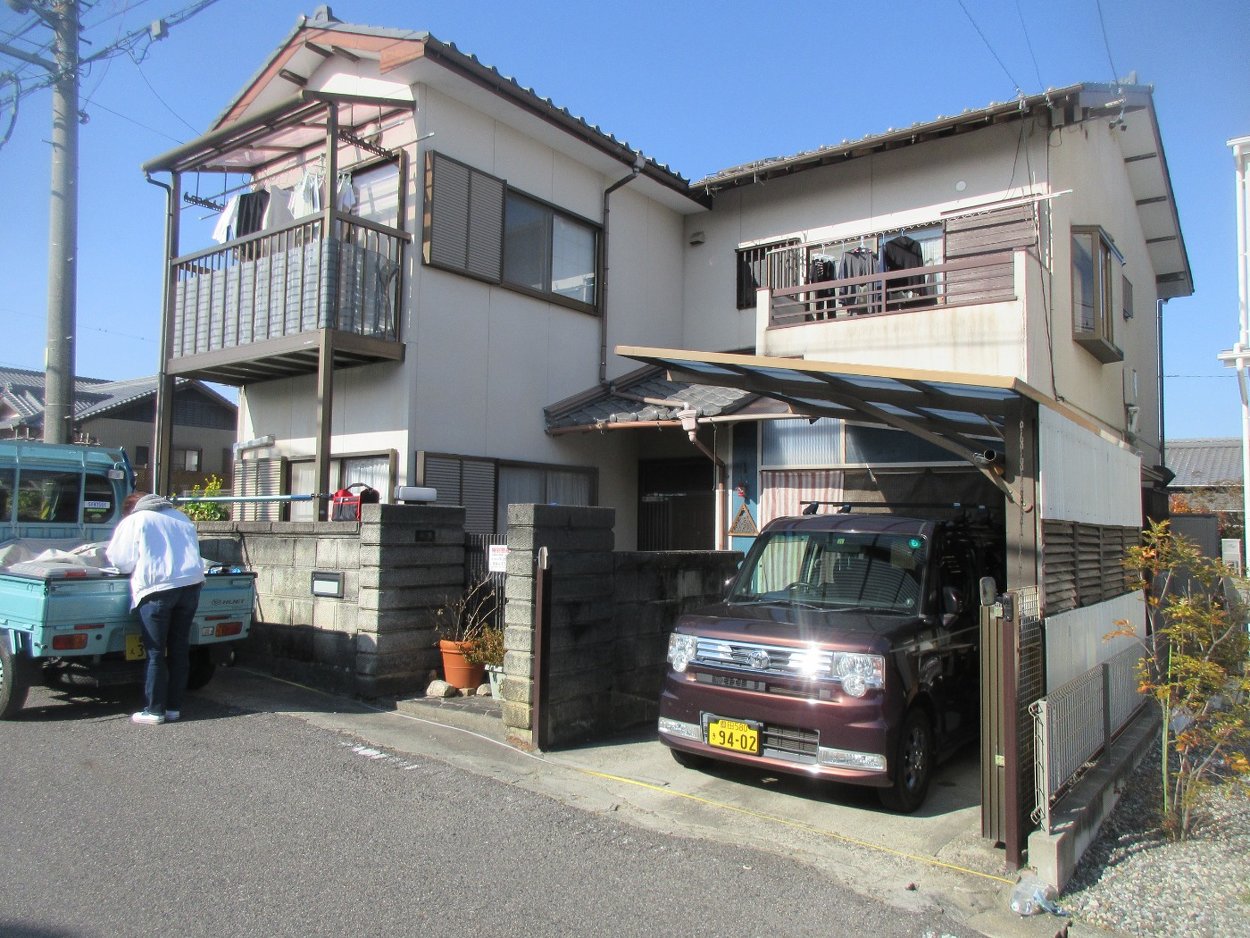 車が増えるので出来るだけ駐車場を拡張したい