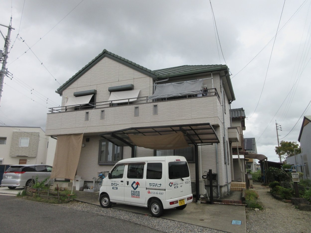 雨漏りをしているので直したいです。