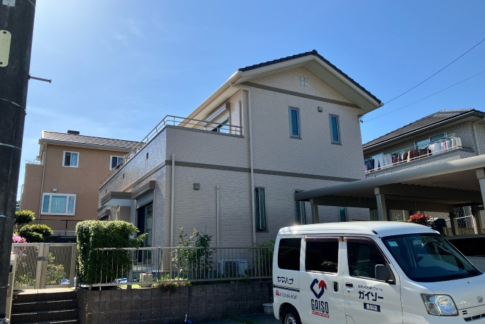 トヨタホームの外壁塗装【施工中写真有り】