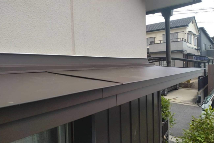 霧除けの雨漏れ工事