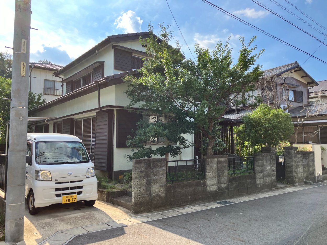 傷みやすい木部は塗り替えよりも板金仕上げが効果的です！