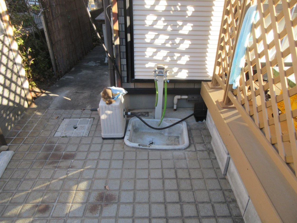 水栓の位置が低いので使いにくい