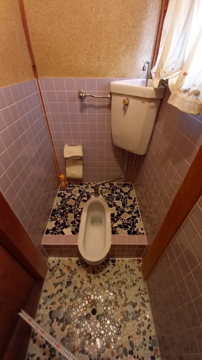 和式トイレで体に負担がかかるので洋式トイレに交換したいです・・・