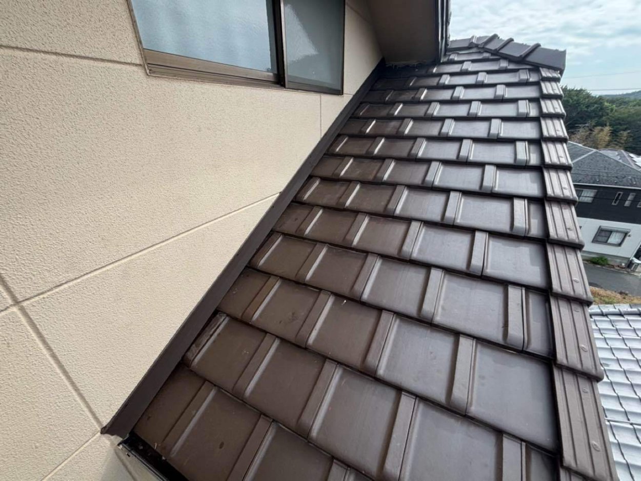 雨漏りの原因を取り除いてきちんと排水出来る様になりました。