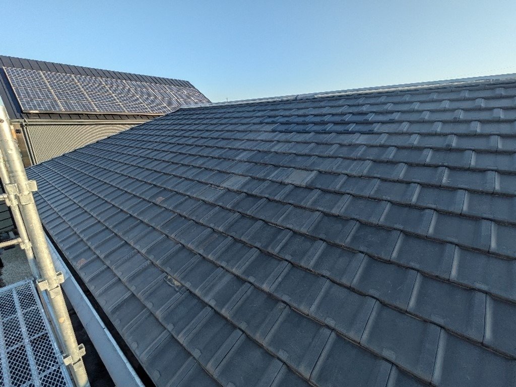 トップライト（天窓）を塞いで屋根を葺き直しました！