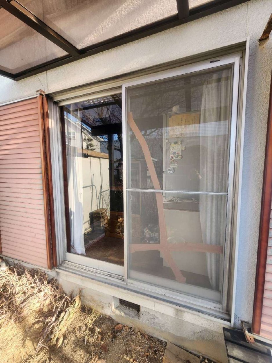 ガラスが割れてしまった