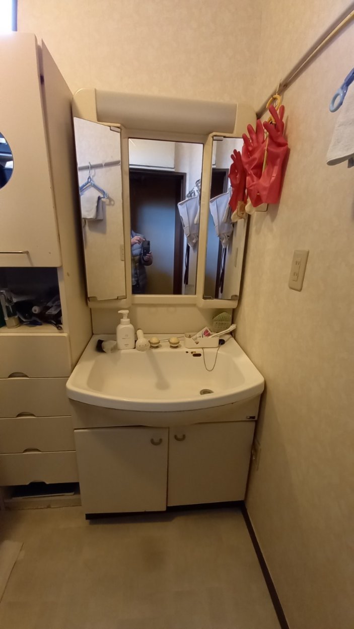 洗面台から水漏れが・・・・