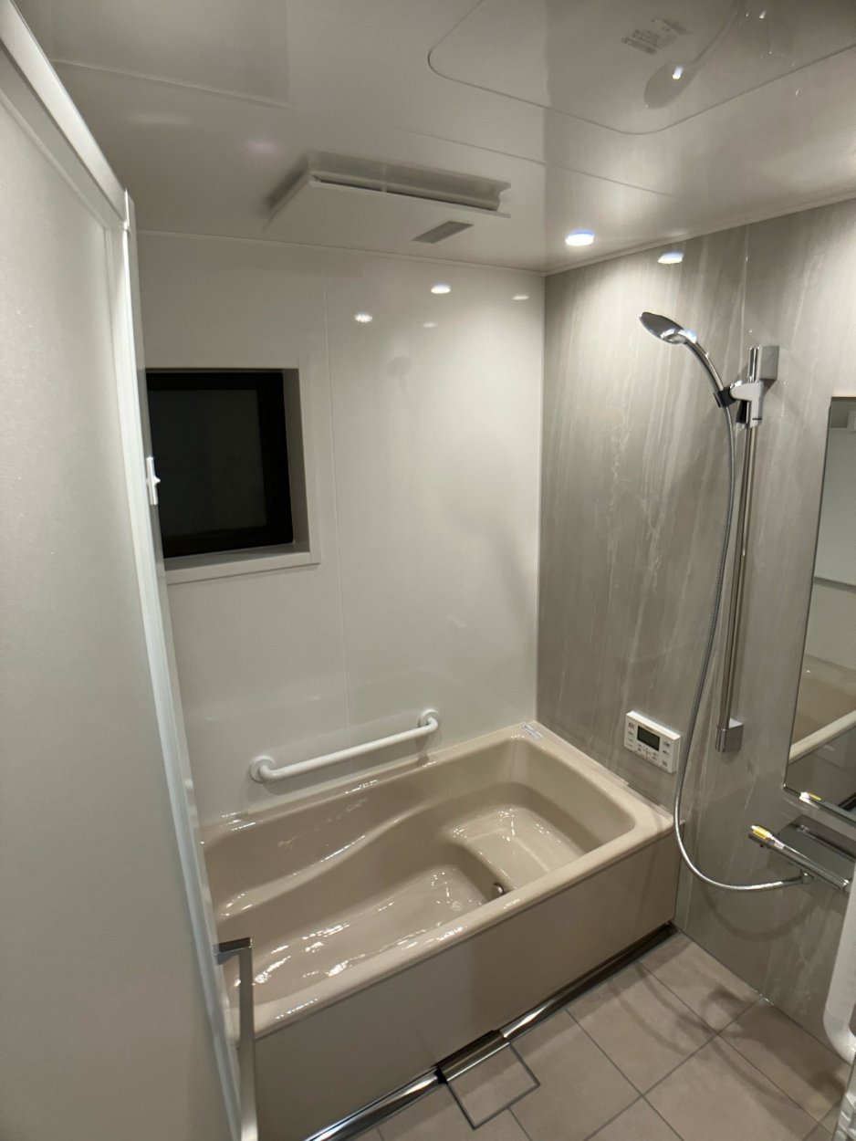 タカラスタンダードの鋳物ホーローバス「プレデンシア」で、毎日の疲れを暖かく癒してくれるお風呂になりました！