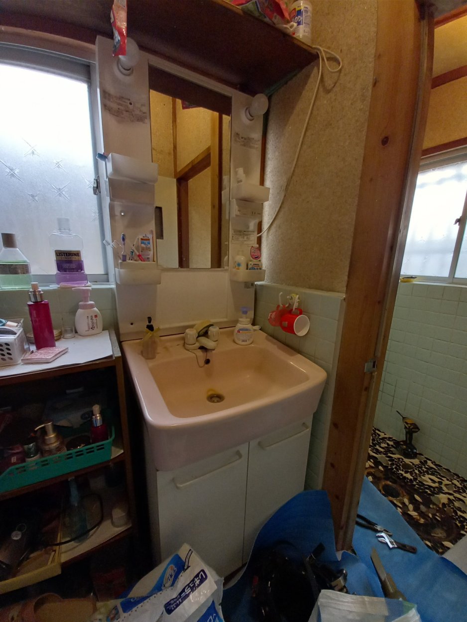 蛇口からポタポタと水が止まりません。