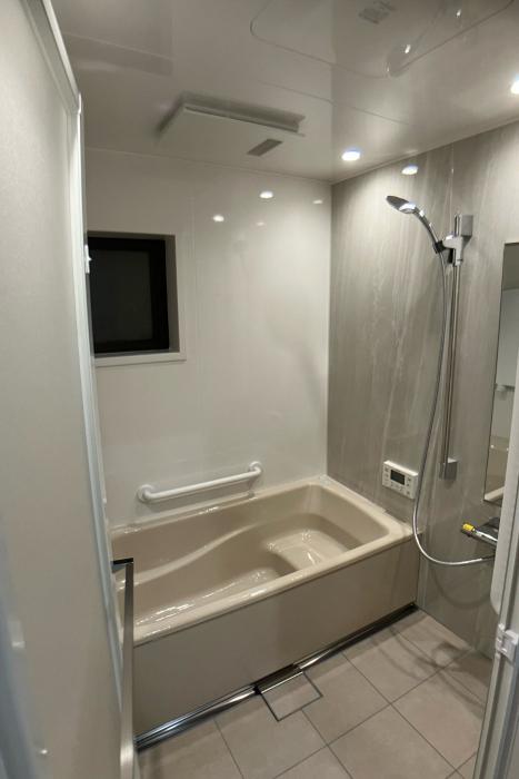 タカラスタンダードの鋳物ホーローバス「プレデンシア」で、毎日の疲れを暖かく癒してくれるお風呂になりました！