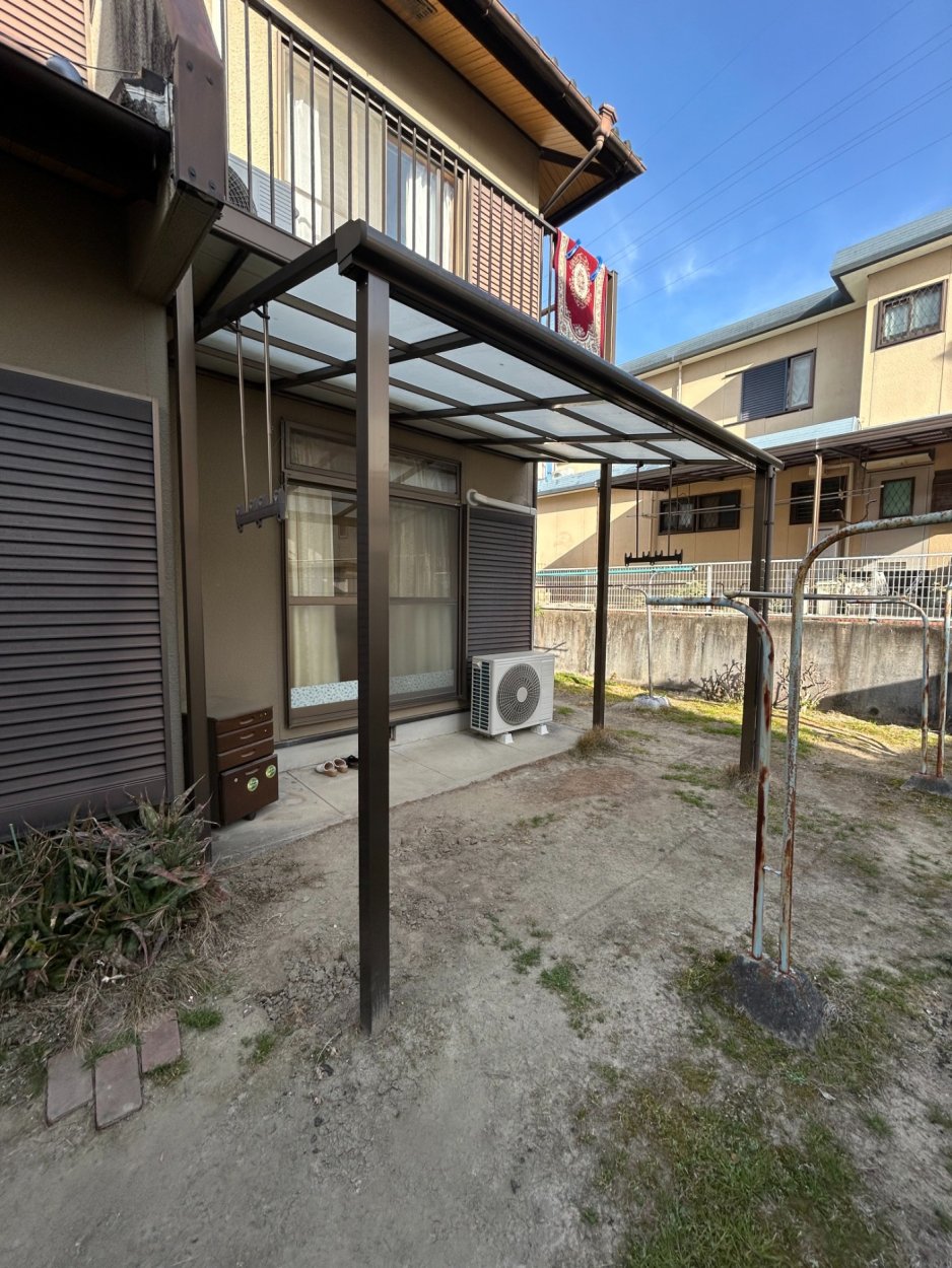 洗濯物を干すときに都度靴を履いて外に出るのが大変です・・・