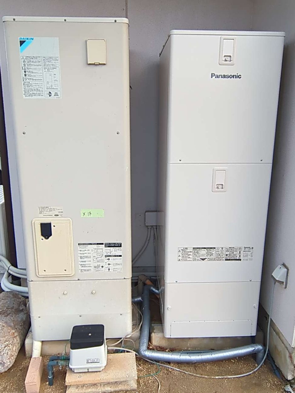 綺麗に外して新しいエコキュートに取替しました。