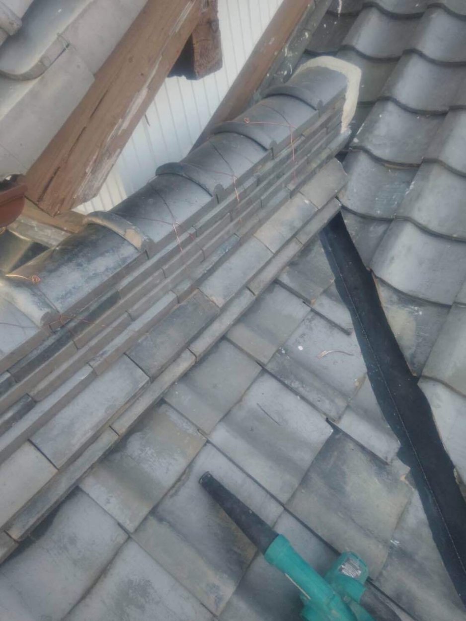 谷部分の取替を行いました。