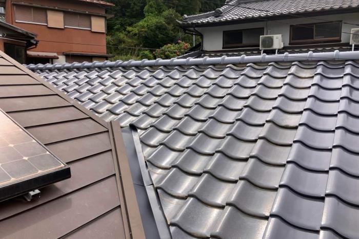 屋根の葺き直し工事
