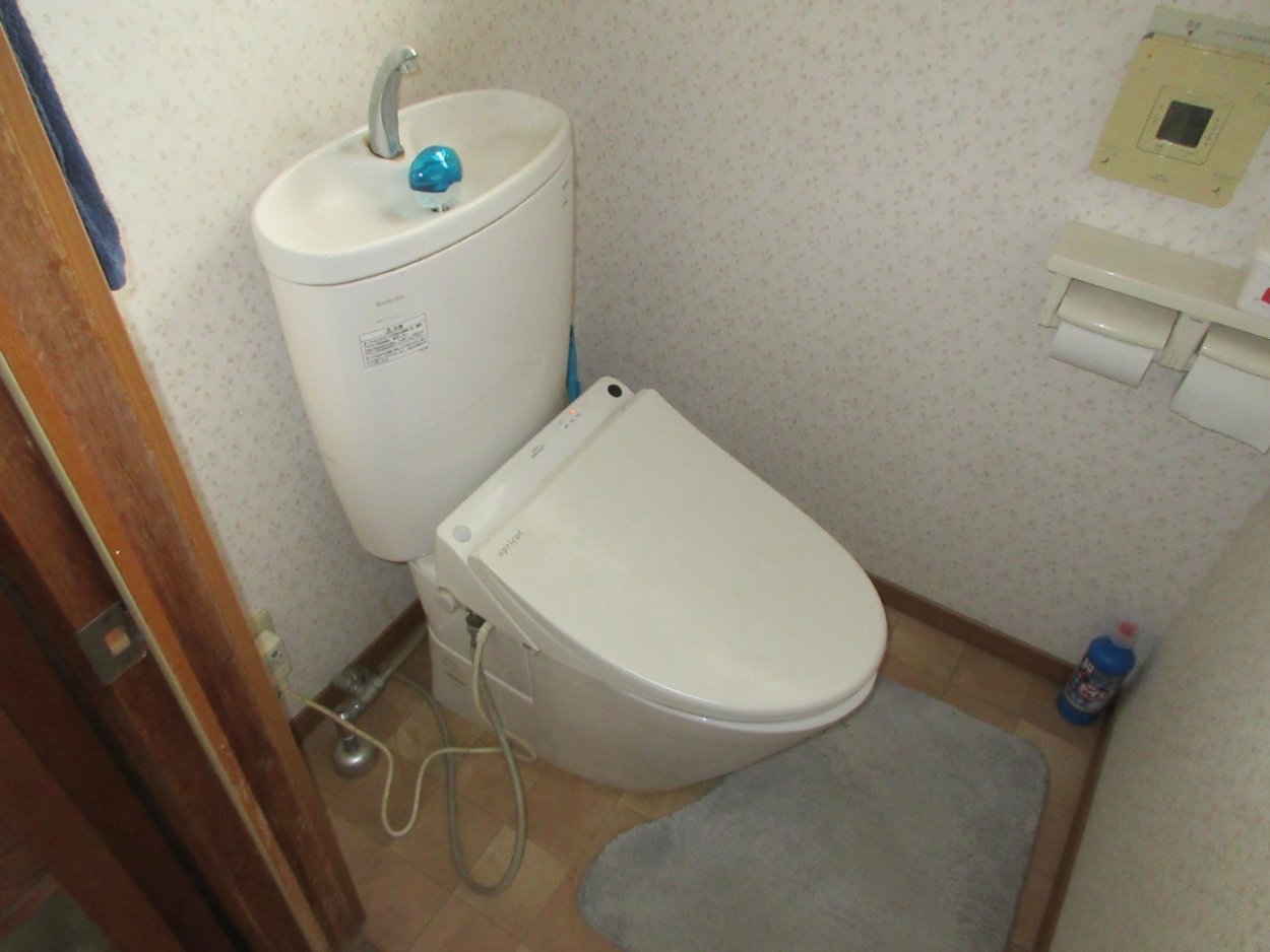 20年前のトイレだからそろそろ替えたいな…