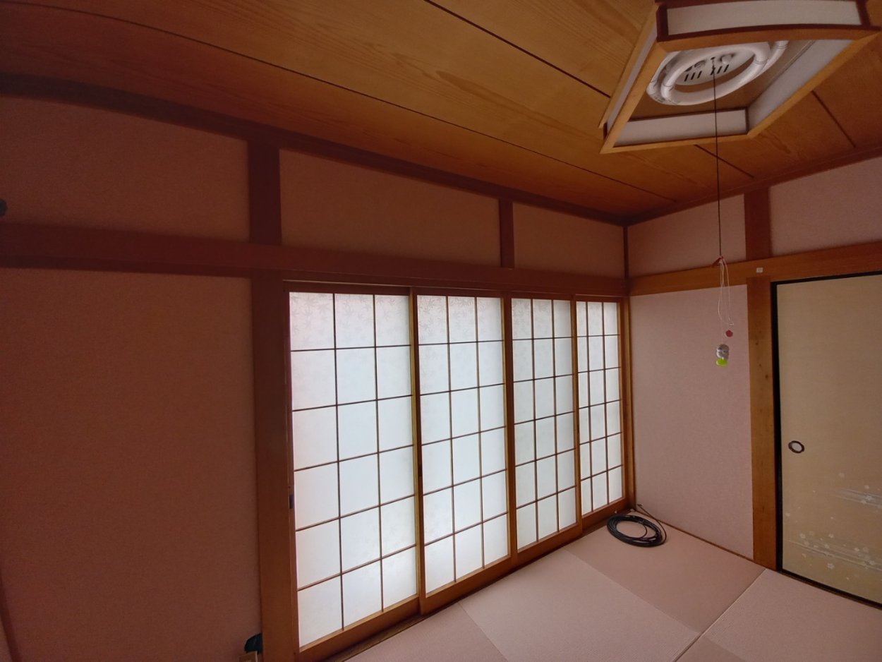 部屋がとても明るくなりました‼
