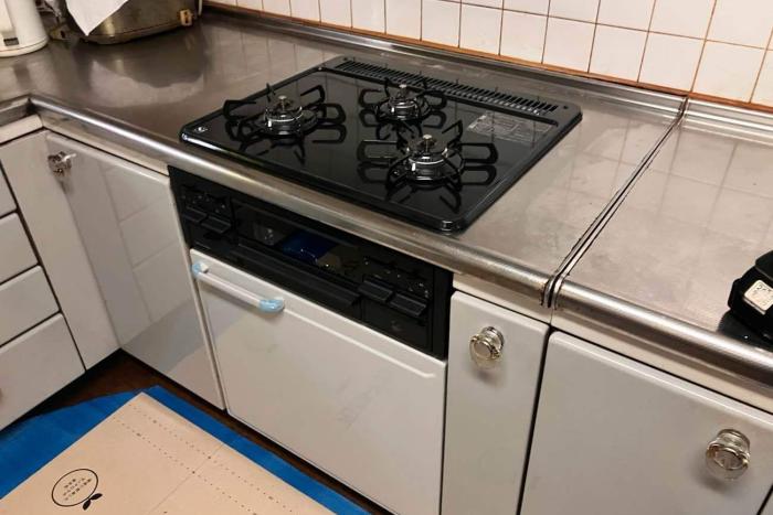 タカラのキッチンのレンジフードとコンロの取替