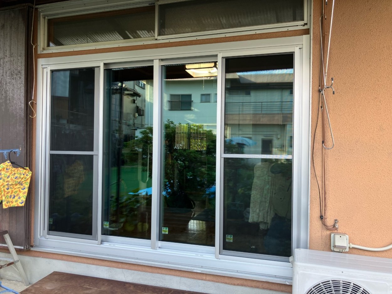 滞在する時間が長いリビングやキッチンの窓を、寒さに備えて断熱サッシに取り替え！