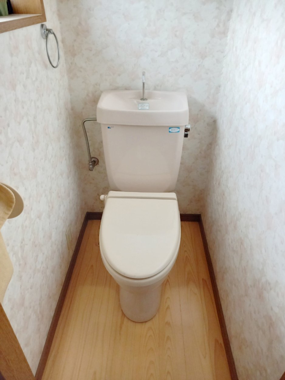 トイレから水漏れの音が聞こえる、、